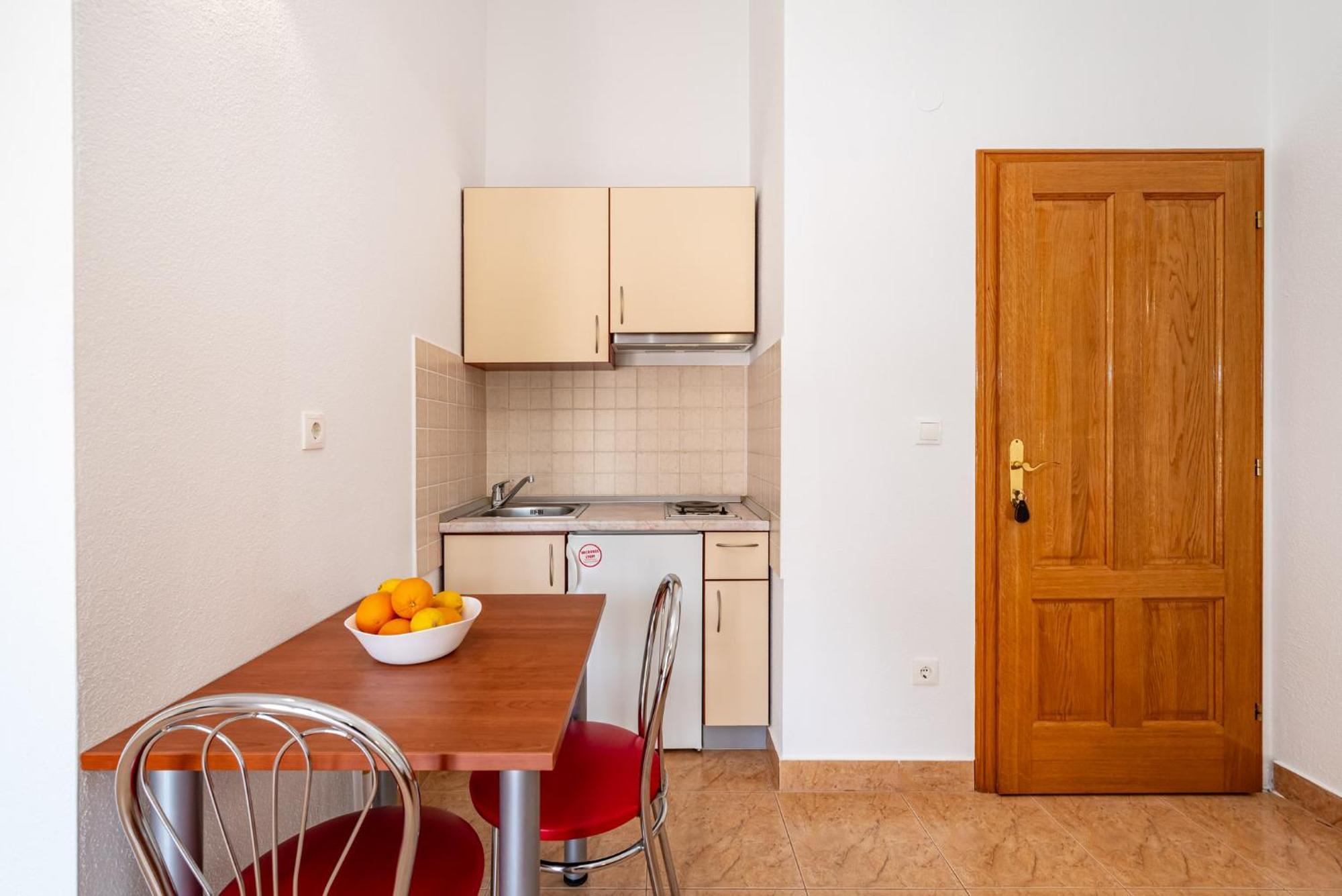 Apartments Prkacin 2 Starigrad Paklenica Buitenkant foto