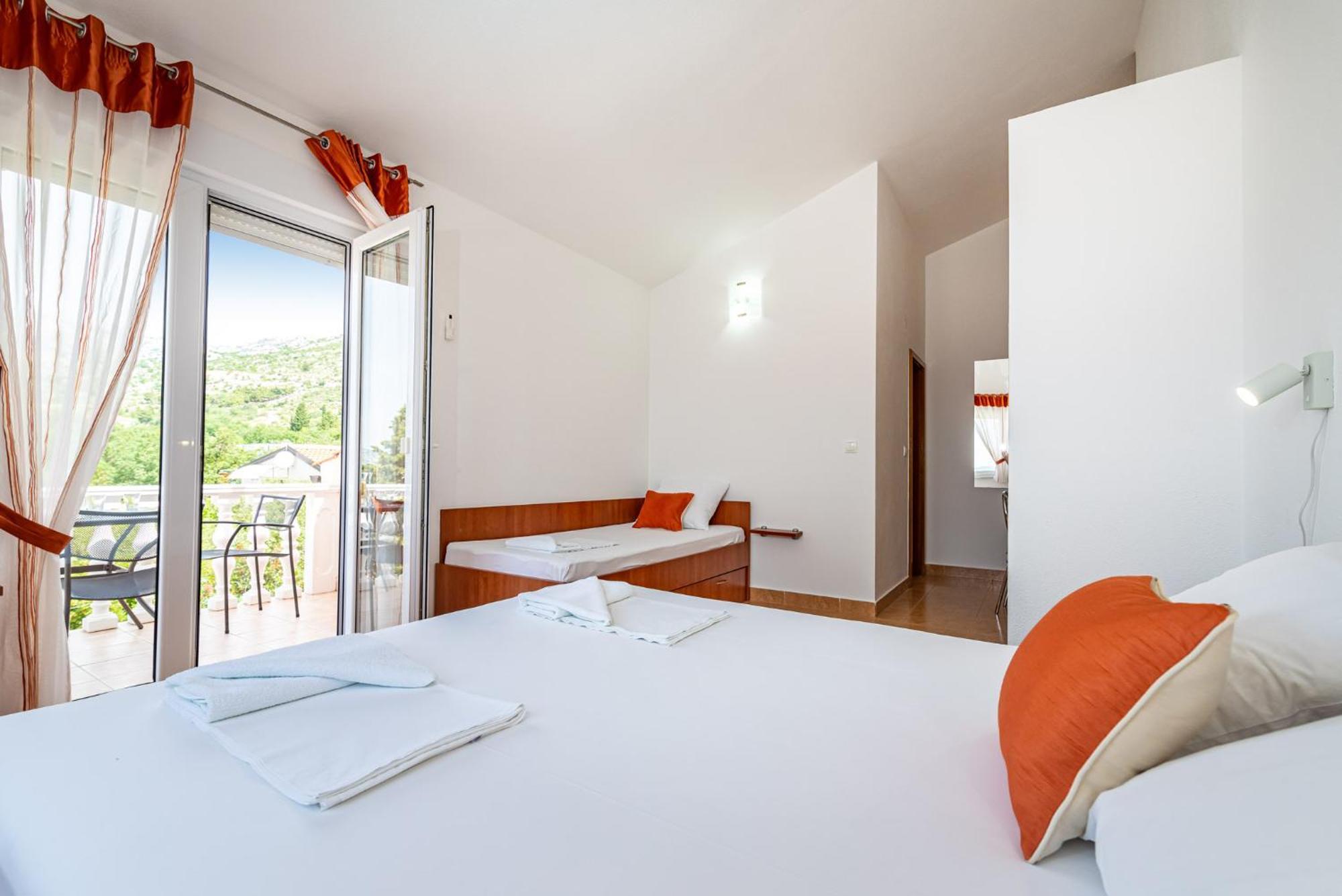 Apartments Prkacin 2 Starigrad Paklenica Buitenkant foto